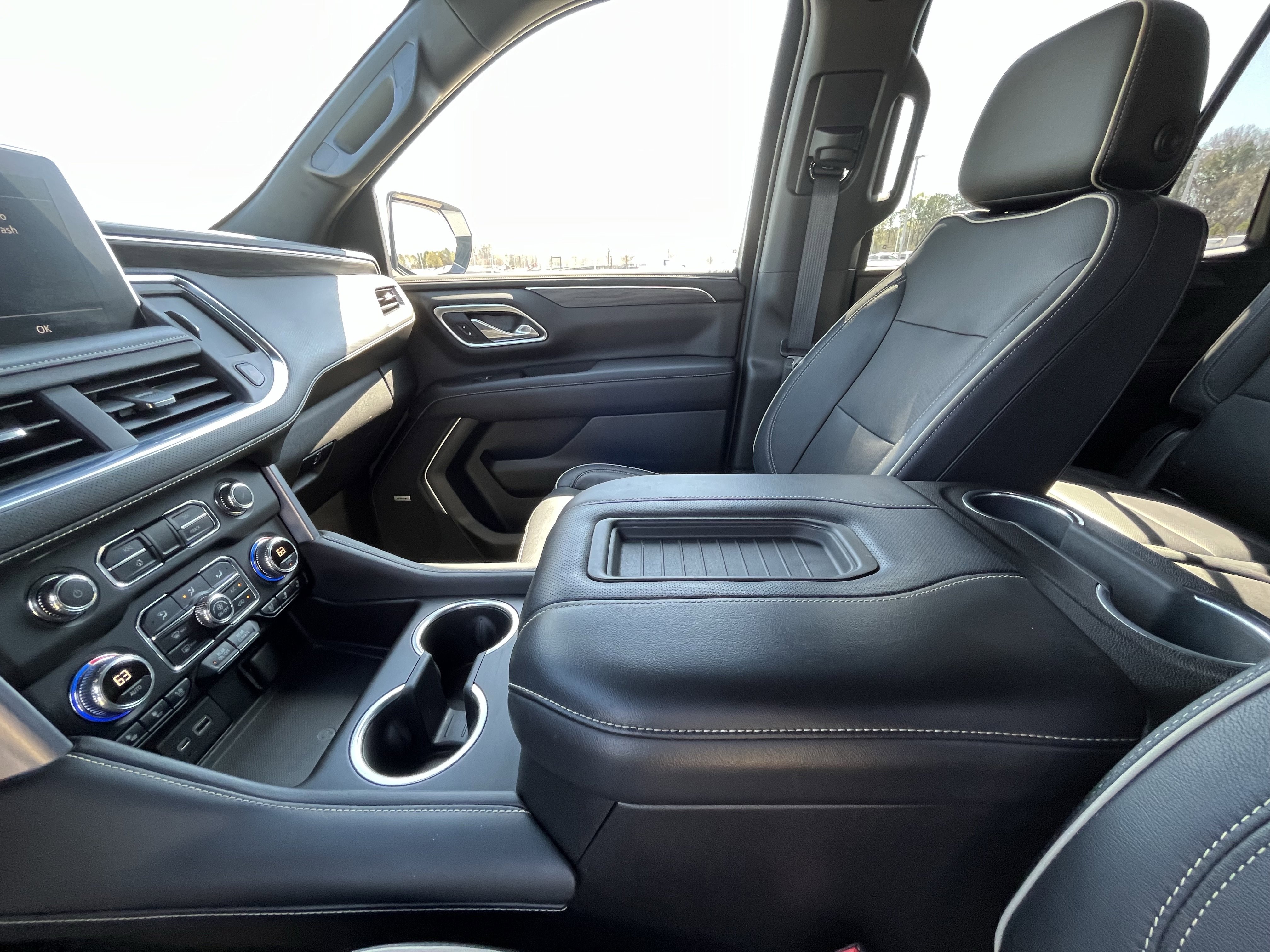 Used 2021 GMC Yukon SLT w/ SLT Luxury Plus Package image 26