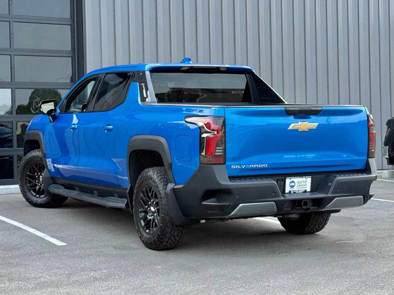 Used 2026 Chevrolet Silverado EV LT AWD/4WD image 6