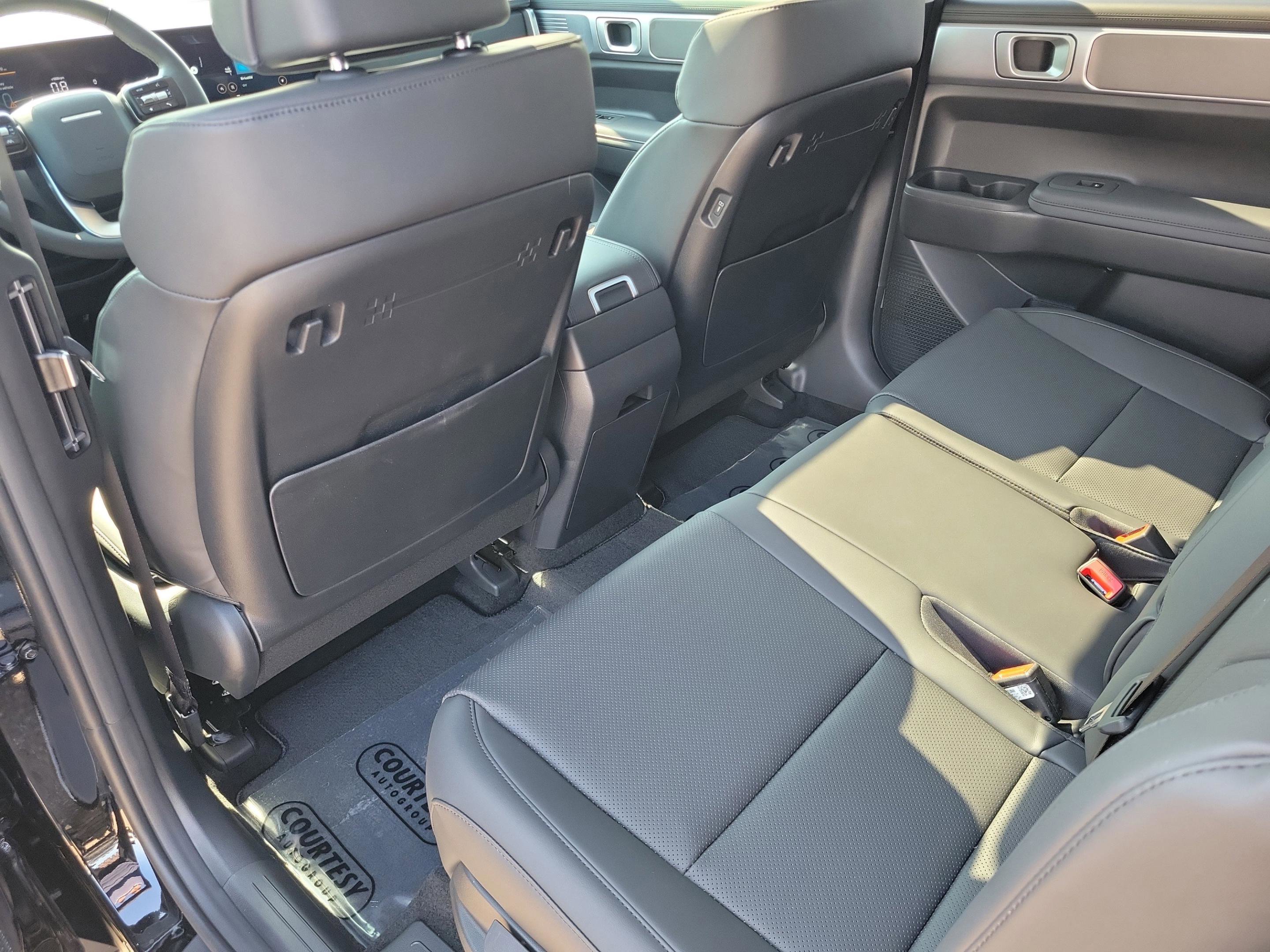 New 2026 Hyundai Santa Fe XRT image 9