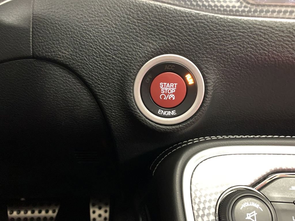 Used 2016 Dodge Challenger SRT Hellcat image 43