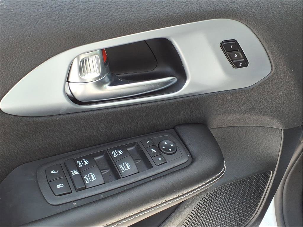 New 2026 Chrysler Pacifica Limited image 18