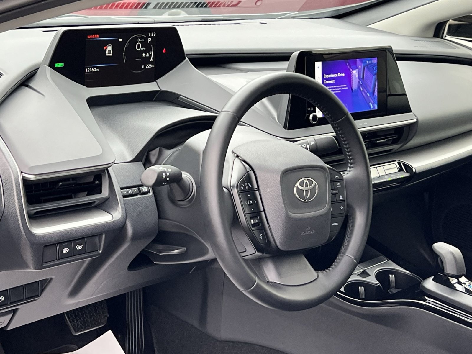 Used 2025 Toyota Prius LE AWD/4WD image 16