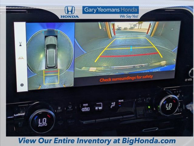 Used 2023 Toyota Highlander Platinum FWD image 32