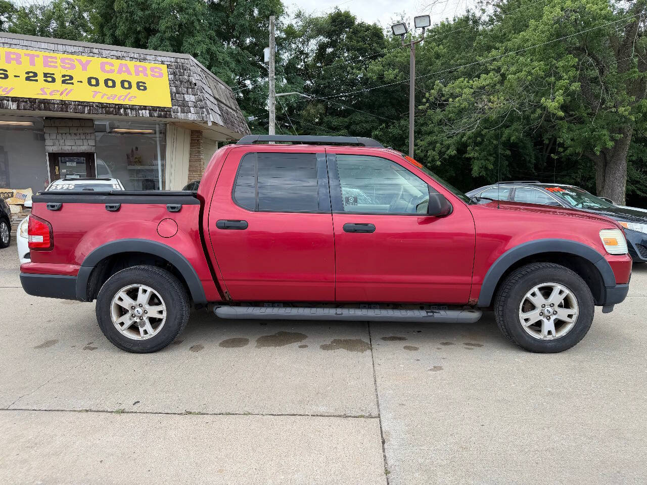 Used 2007 Ford Explorer Sport Trac XLT RWD image 9