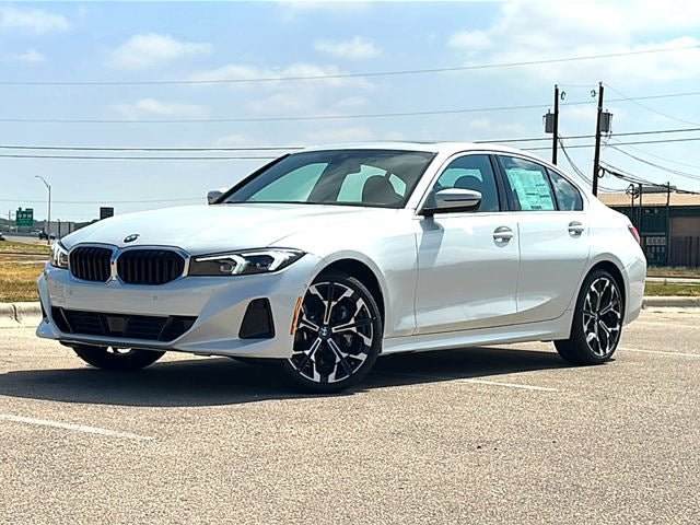 New 2026 BMW 330i Sedan w/ Premium Package RWD image 33