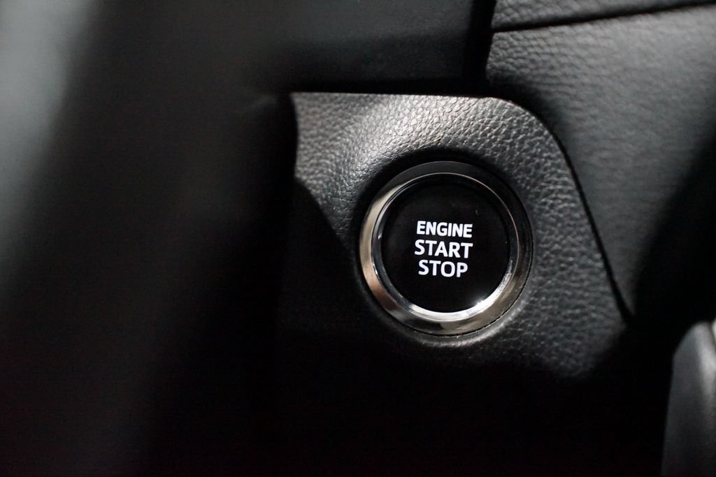Used 2023 Toyota RAV4 XLE FWD image 23