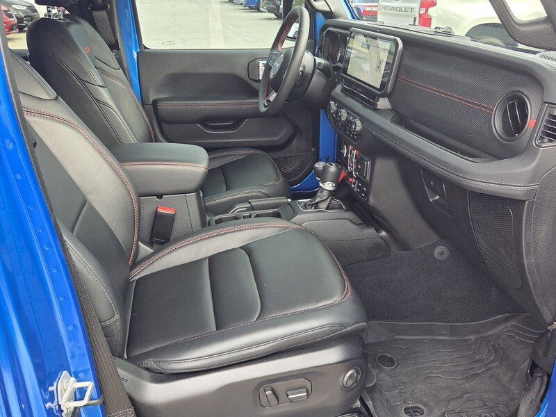 Certified 2024 Jeep Wrangler Unlimited Rubicon w/ Safety Group image 15