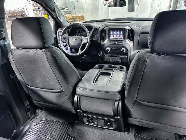 Used 2024 Chevrolet Silverado 1500 Custom w/ Turbomax Blackout Package AWD/4WD image 19