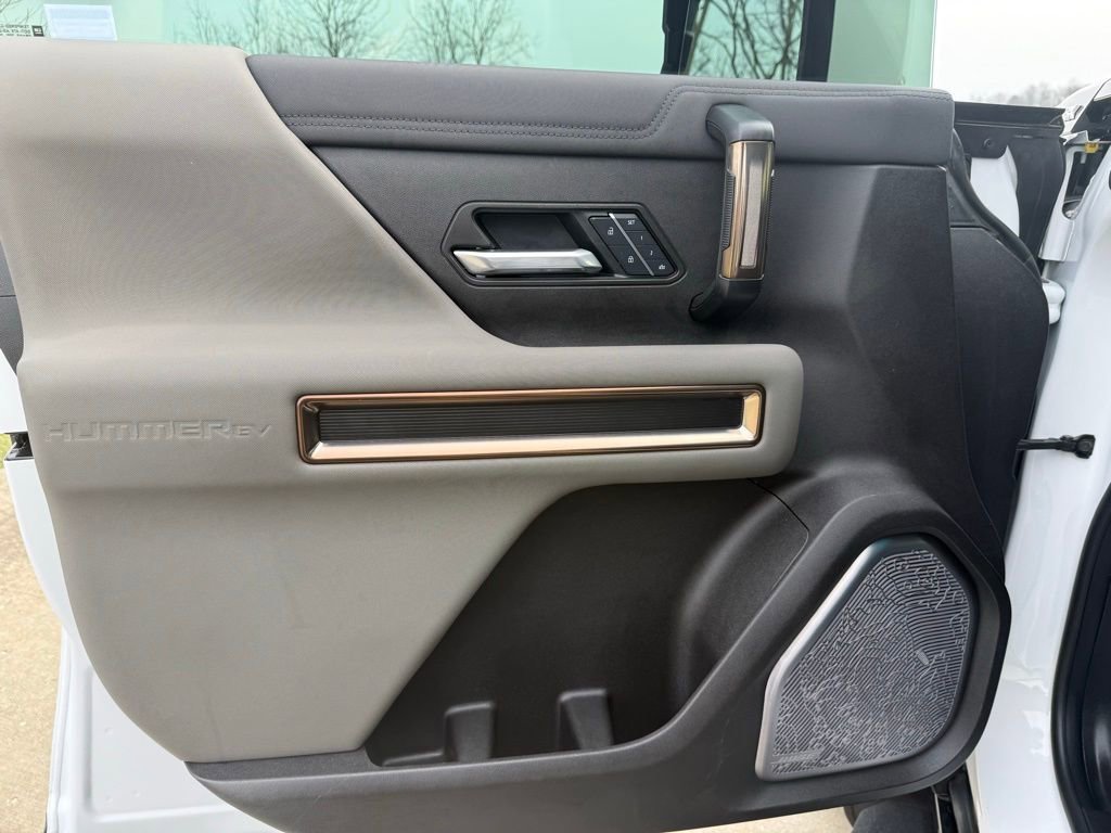 Used 2025 GMC Hummer EV 3X image 31
