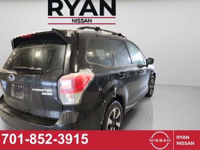 Used 2017 Subaru Forester 2.5i Premium w/ All-Weather Package image 6