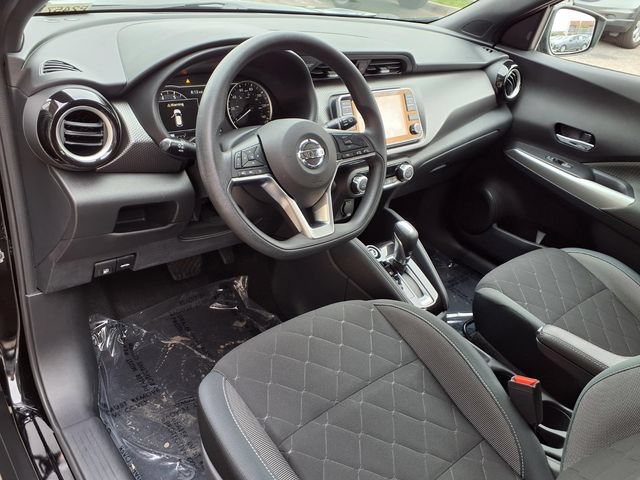 Used 2020 Nissan Kicks SV FWD image 4