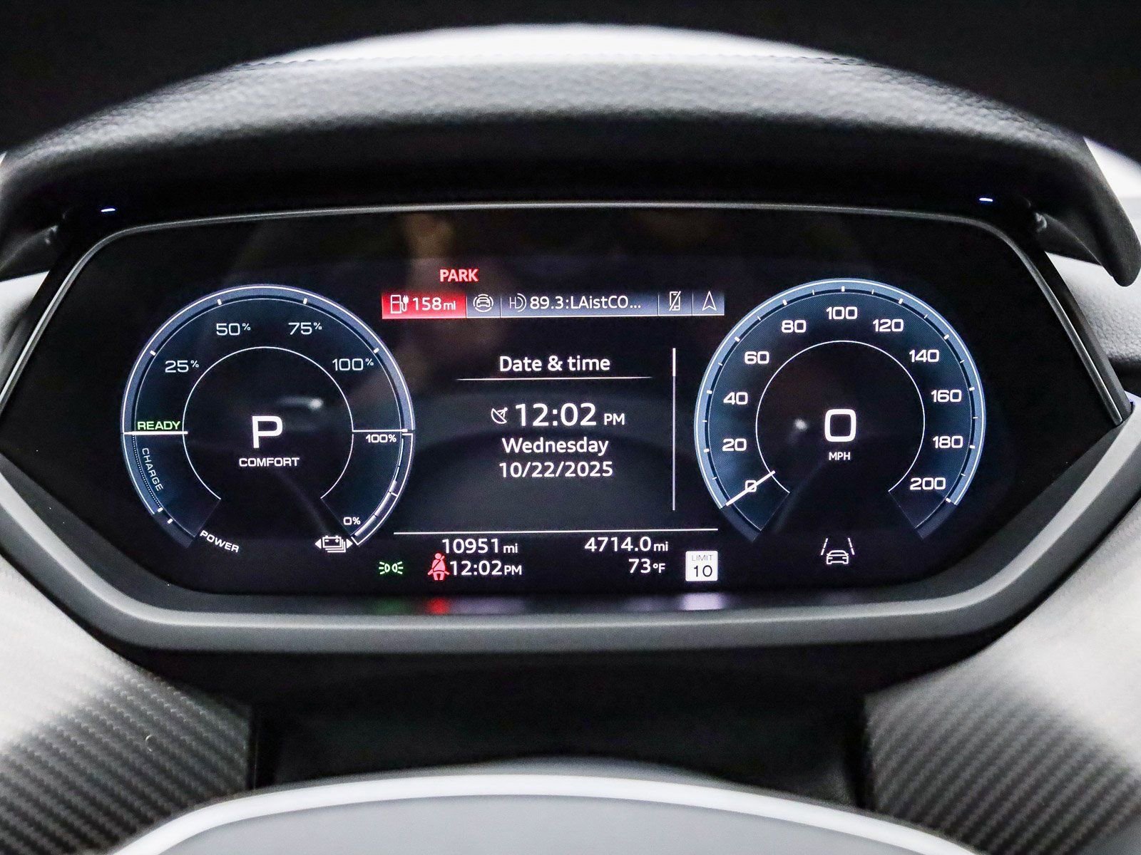 Used 2024 Audi e-tron GT Premium Plus image 33