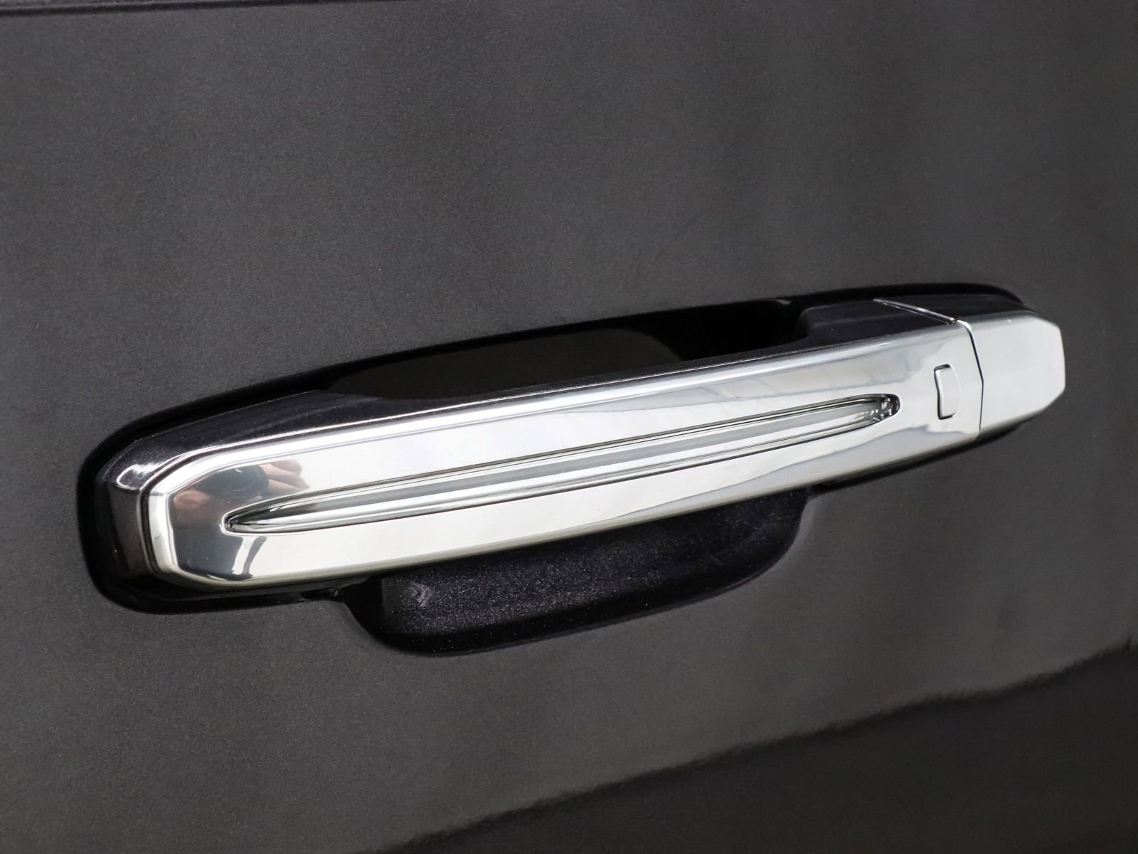 Used 2016 Cadillac Escalade Platinum image 55