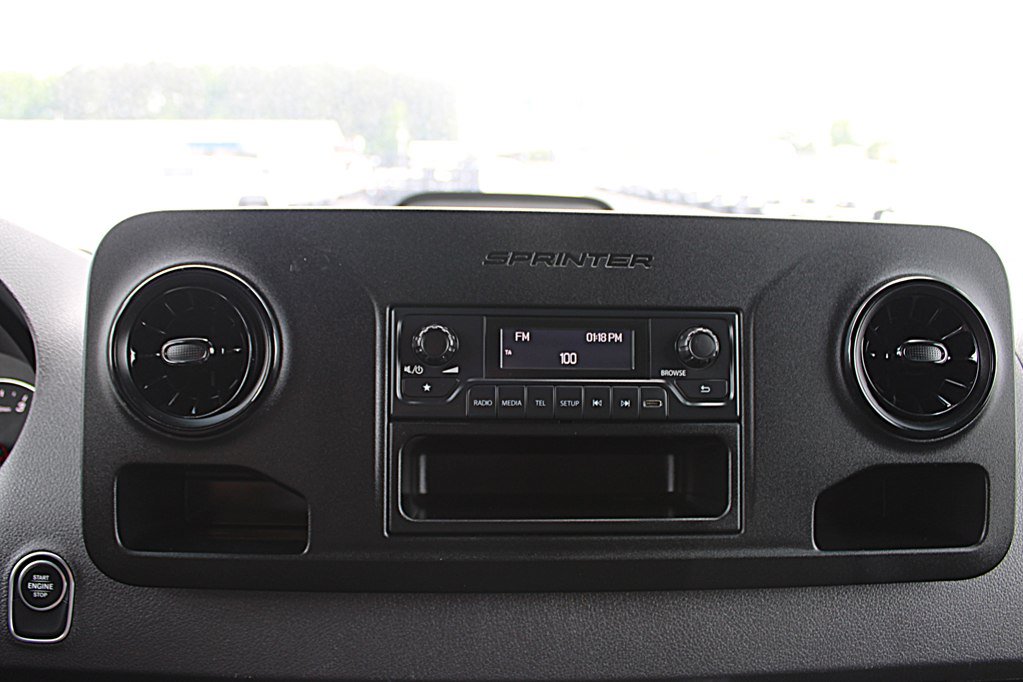 Used 2025 Mercedes-Benz Sprinter 2500 image 35