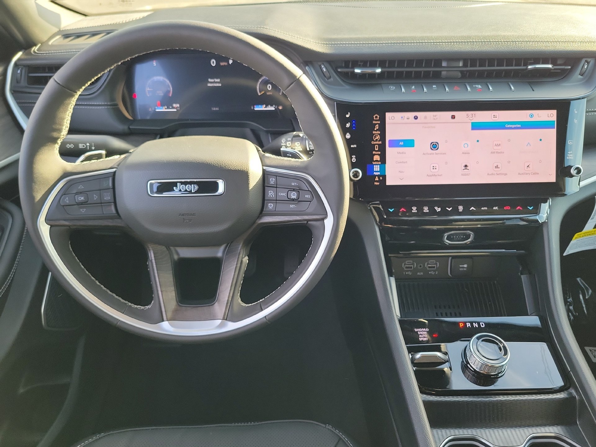 New 2026 Jeep Grand Cherokee Limited AWD/4WD image 4