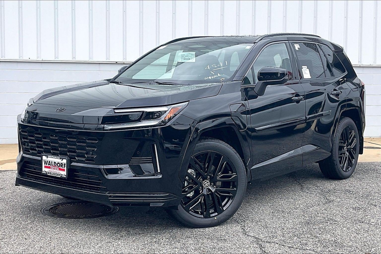 New 2026 Toyota RAV4 XSE AWD/4WD image 2