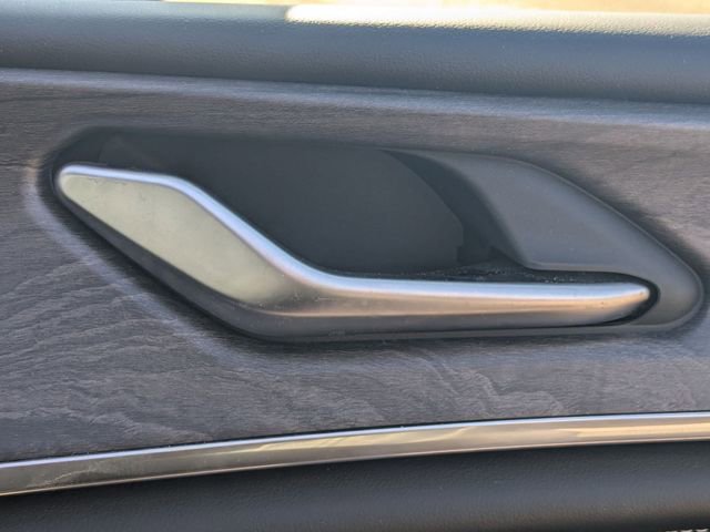 Used 2024 Jeep Grand Cherokee Overland w/ Trailer Tow Package image 34