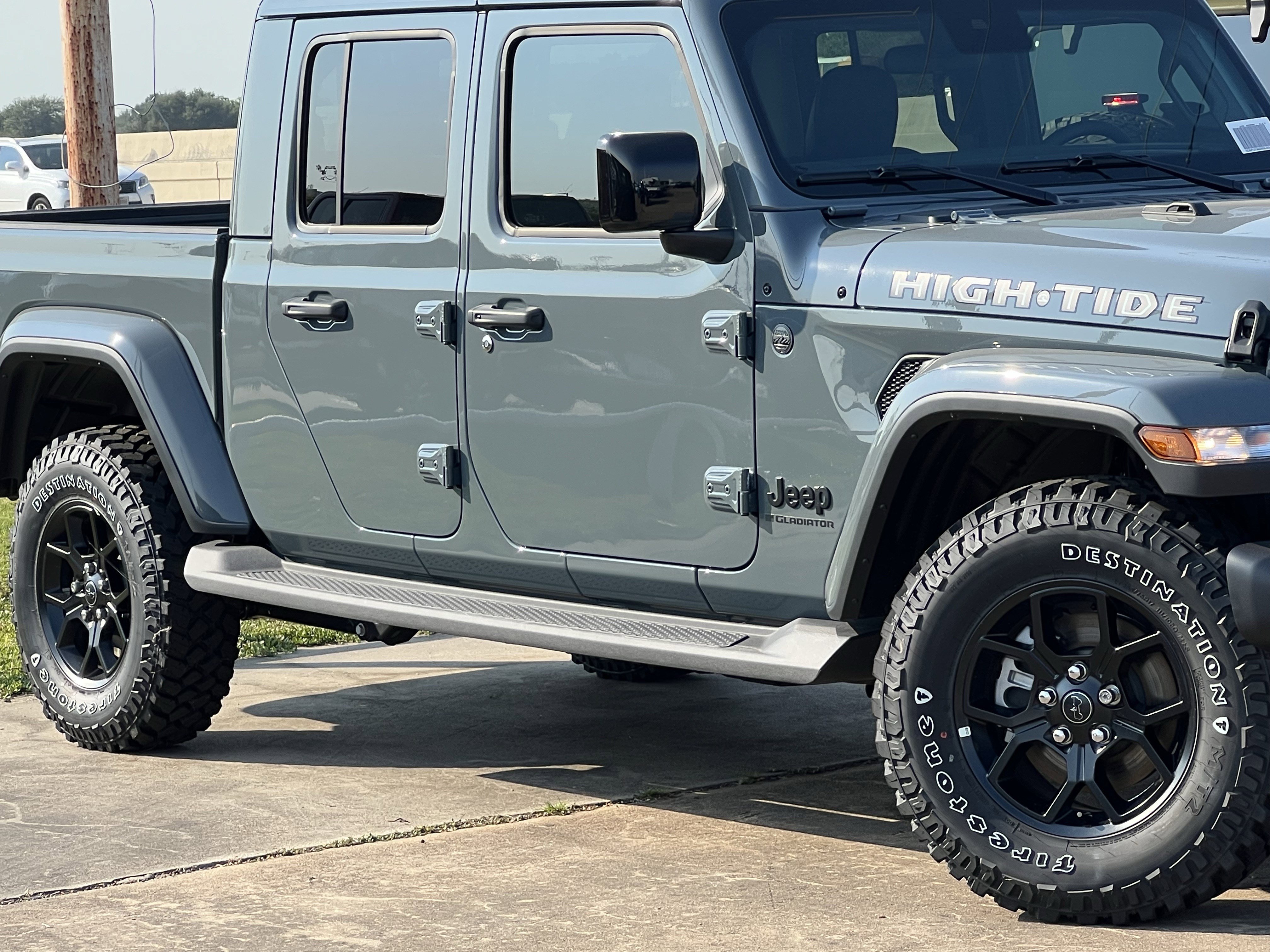 New 2025 Jeep Gladiator Sport image 9