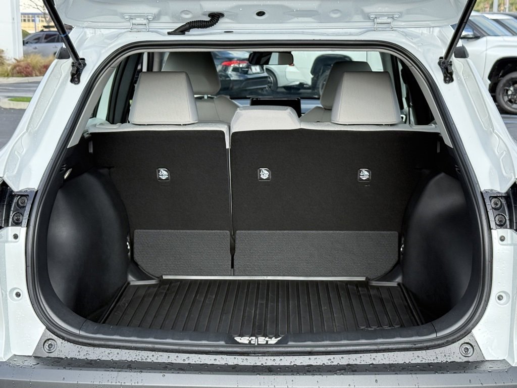 Certified 2025 Toyota Corolla Cross L image 20