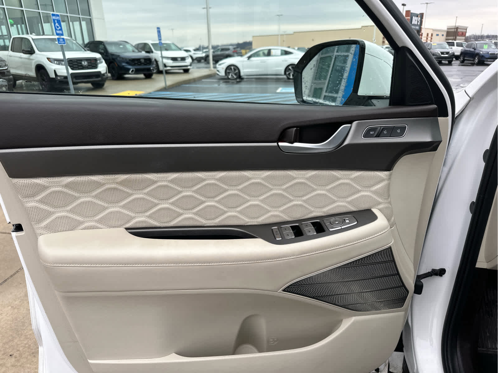 Used 2021 Hyundai Palisade Calligraphy image 26