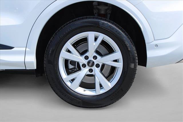 Certified 2025 Audi Q5 Premium w/ Convenience Package AWD/4WD image 16