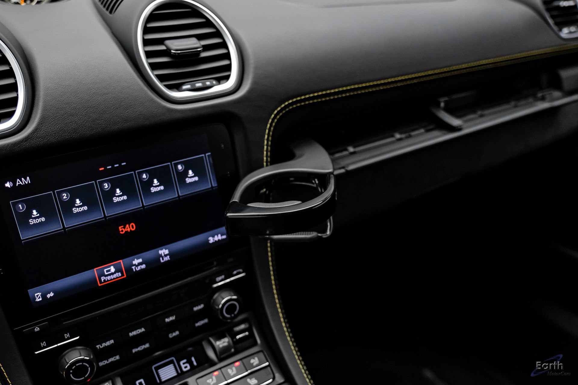 Used 2021 Porsche 718 Cayman GT4 RWD image 74