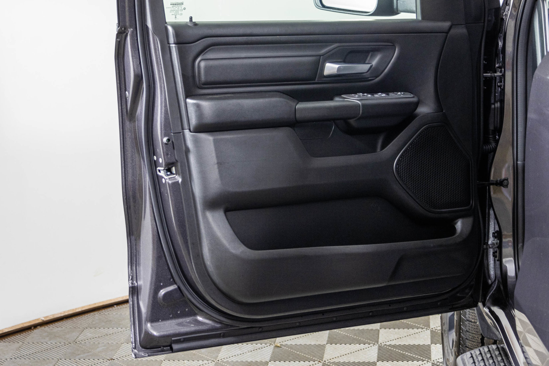 New 2026 RAM 1500 Express AWD/4WD image 31