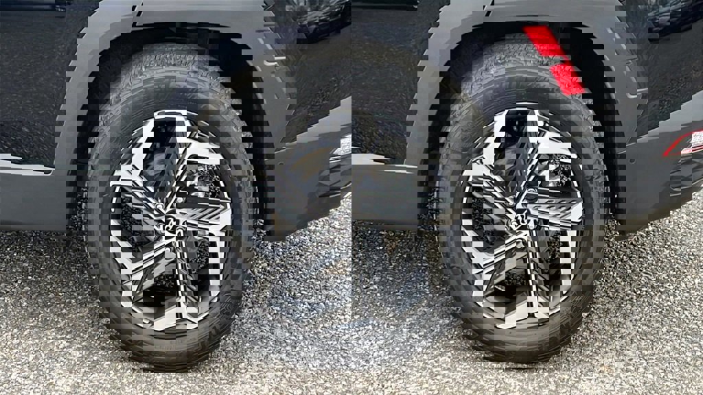 Used 2024 Hyundai Tucson Limited image 9