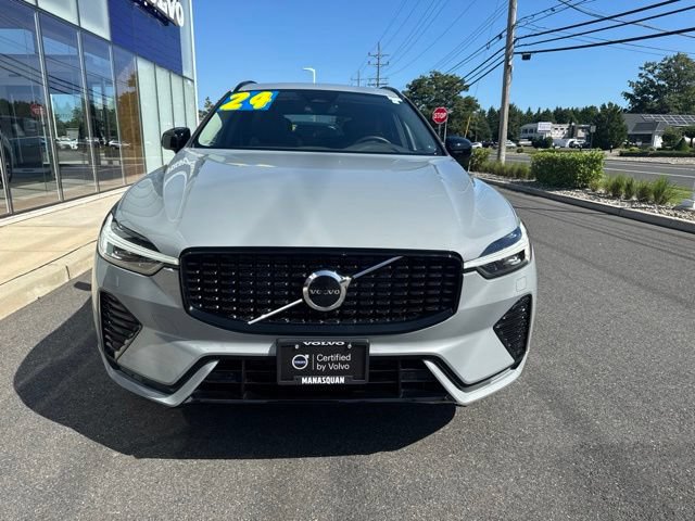 Used 2024 Volvo XC60 B5 Core w/ Protection Package Premier AWD/4WD image 7
