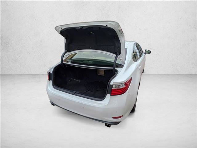 Used 2013 Lexus ES 350 w/ Luxury Pkg FWD image 25