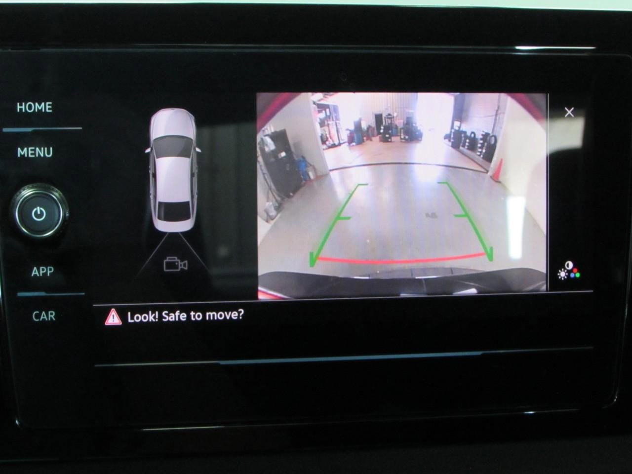 Used 2025 Volkswagen Jetta Sport image 27