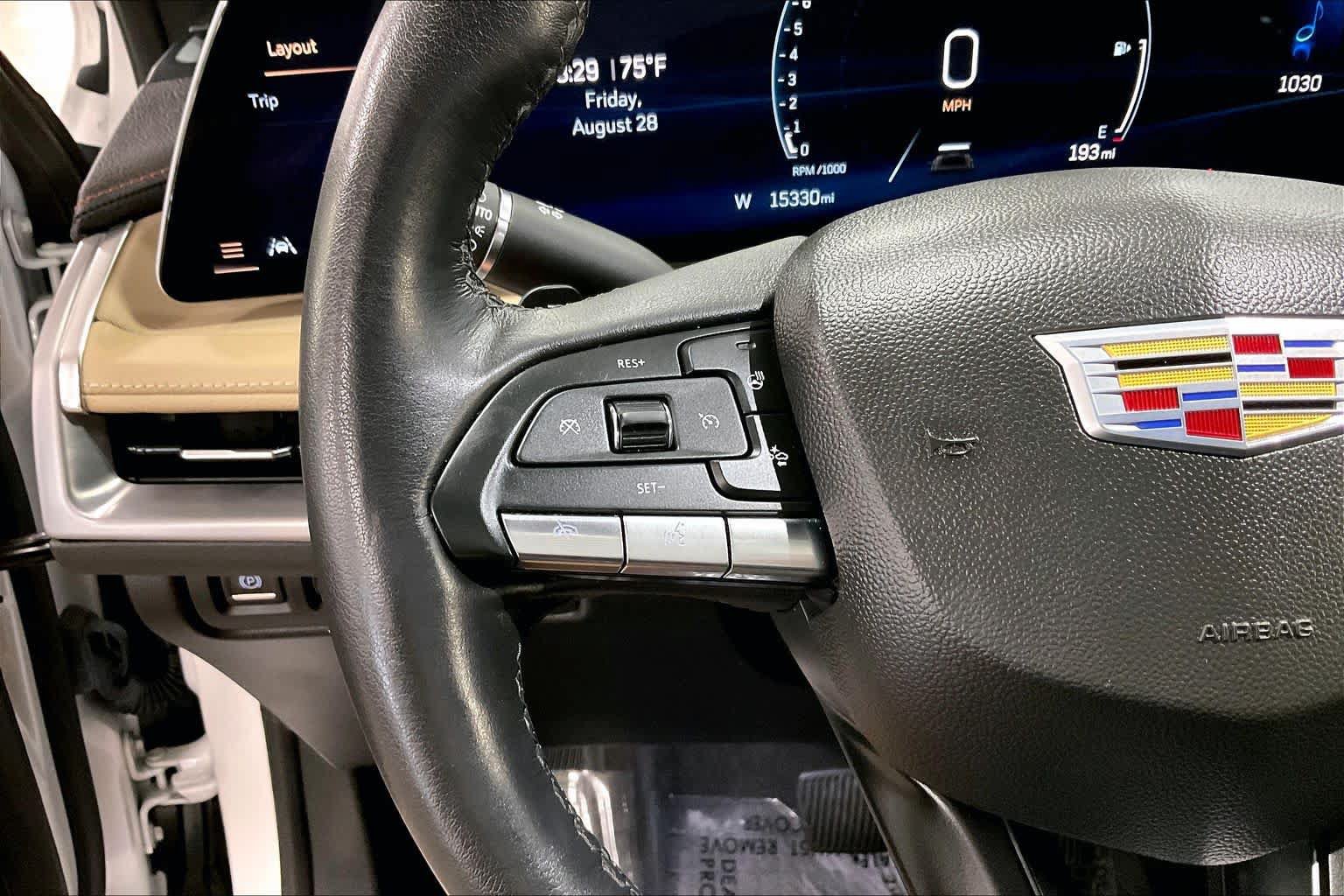 Used 2024 Cadillac XT4 Luxury w/ Cold Weather Package AWD/4WD image 24