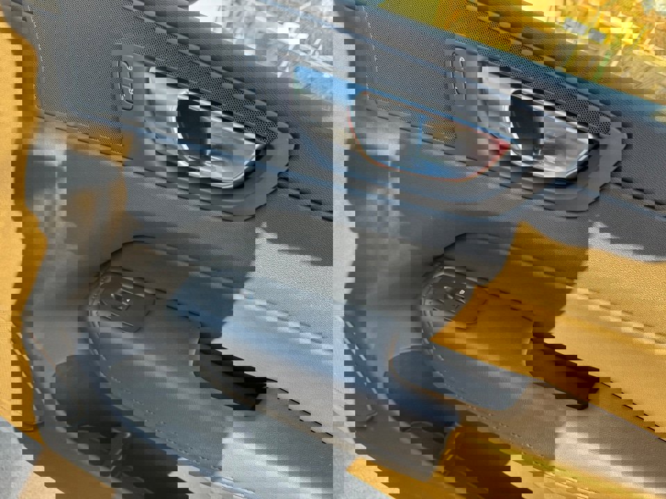 Certified 2024 Volvo XC60 B5 Plus w/ Climate Package image 31