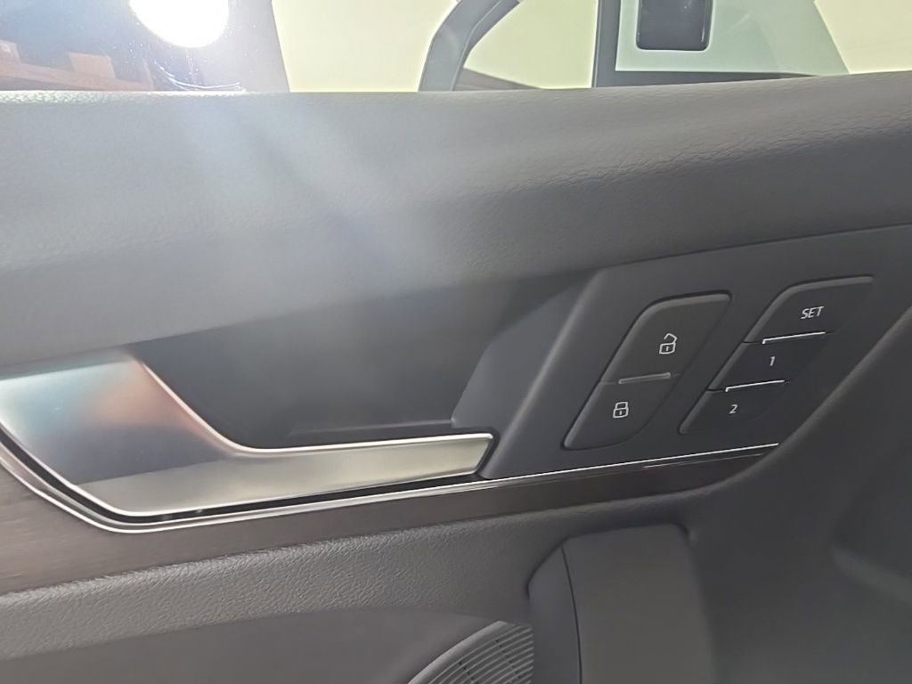 Used 2024 Audi Q5 2.0T Prestige image 15