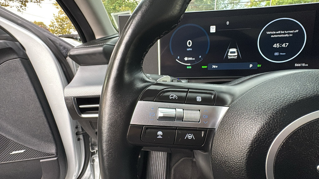 Used 2025 Hyundai Sonata Limited FWD image 17