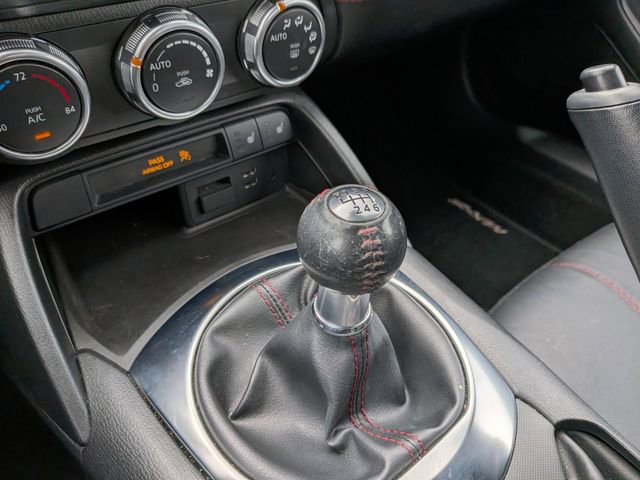 Used 2019 MAZDA MX-5 Miata Grand Touring RWD image 24