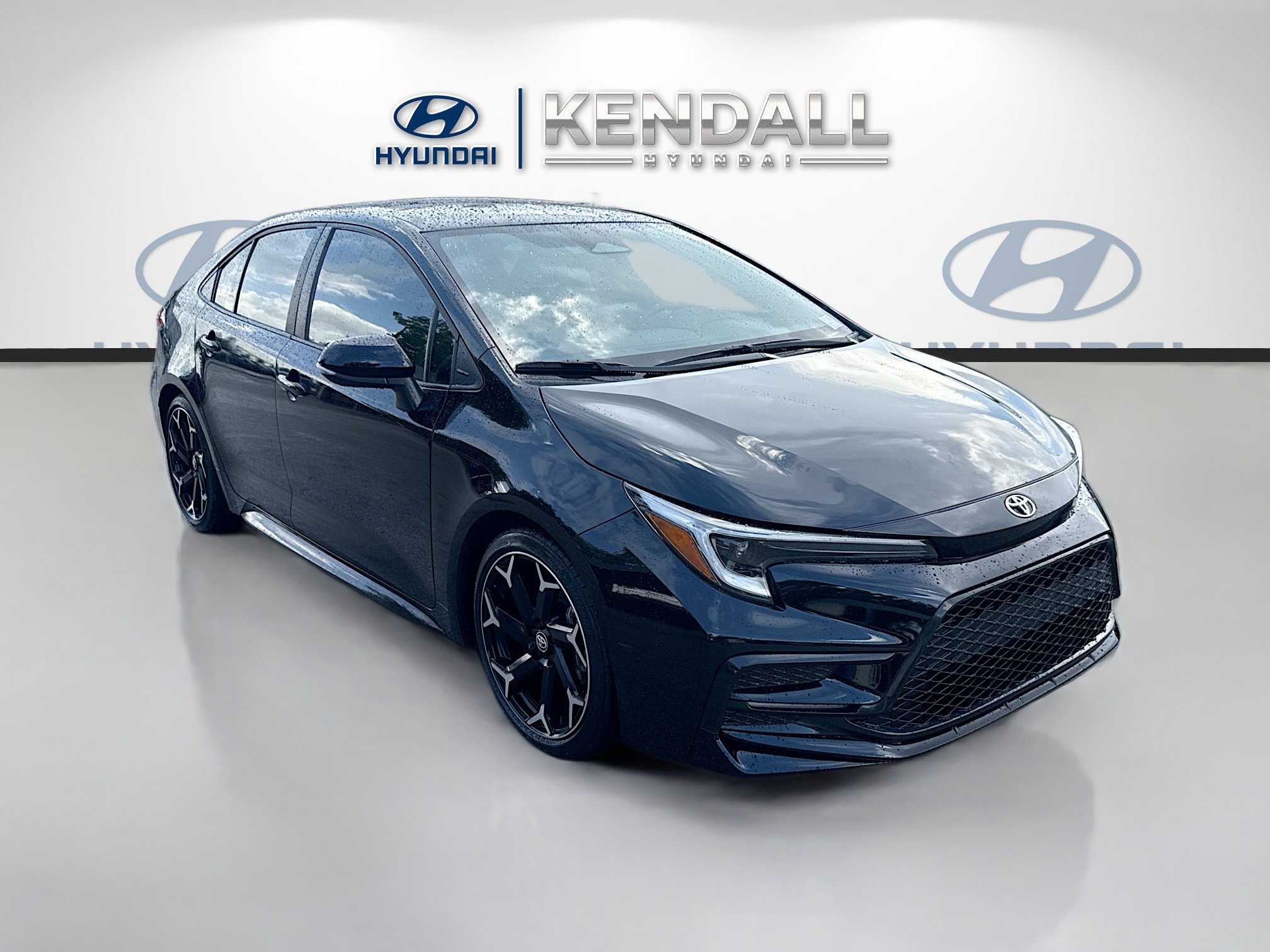 Used 2025 Toyota Corolla FX w/ Convenience Package FWD image 1