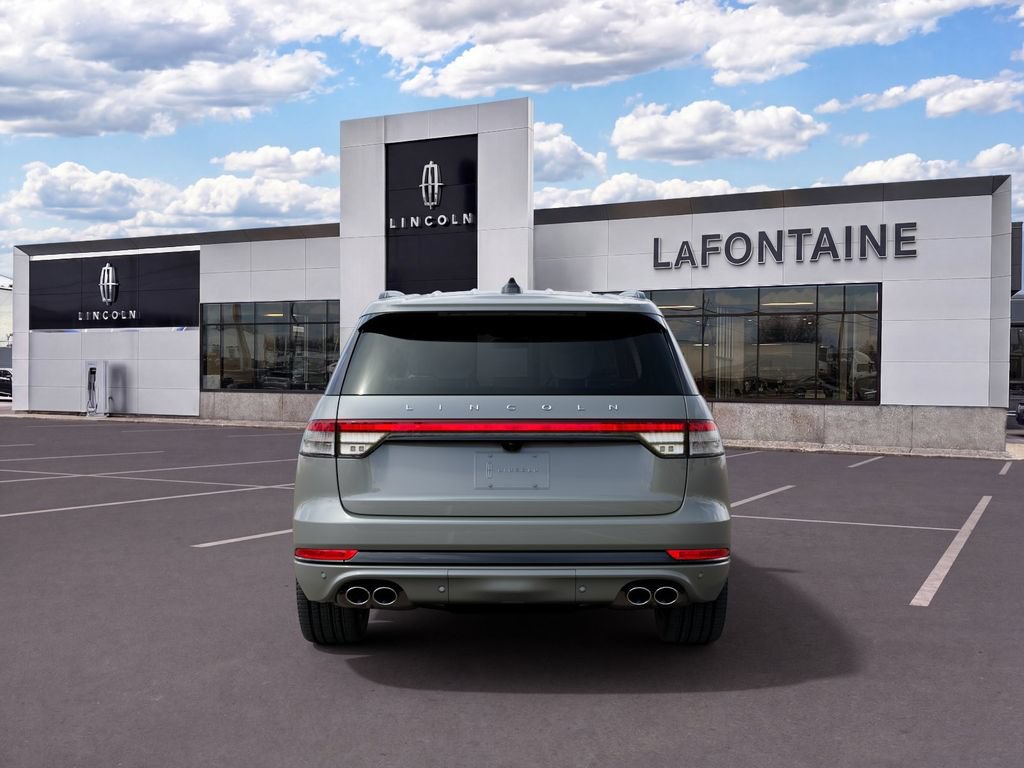 New 2027 Lincoln Aviator AWD image 7
