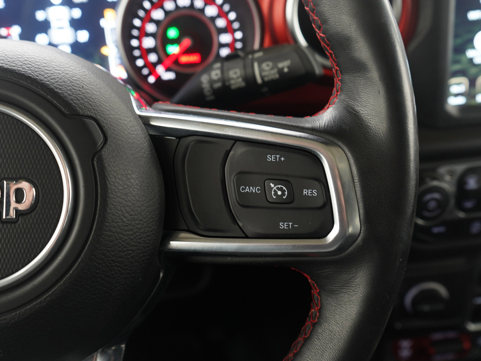 Used 2018 Jeep Wrangler Unlimited Rubicon image 27