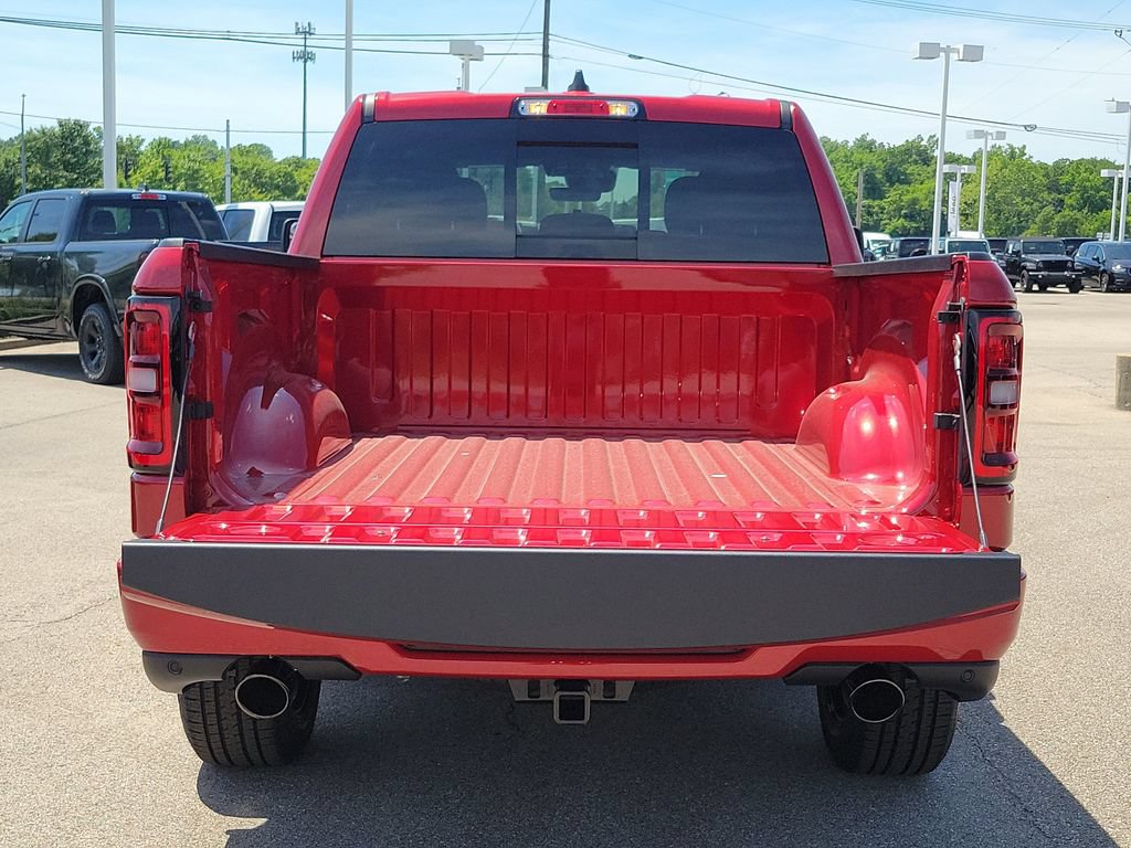 New 2026 RAM 1500 Express AWD/4WD image 8