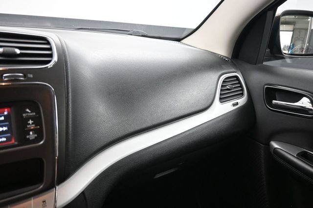 Used 2017 Dodge Journey SE w/ Flexible Seating Group FWD image 27