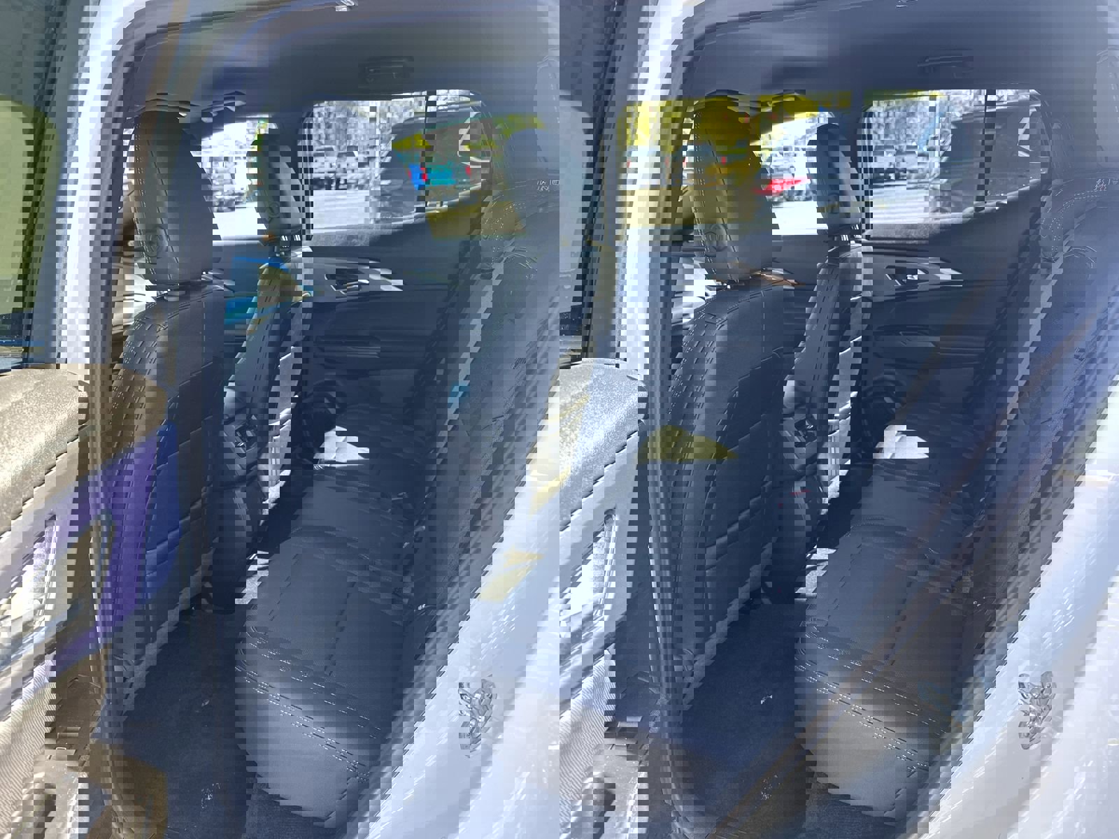 Certified 2025 Chevrolet Equinox EV LT w/ Convenience Package image 31