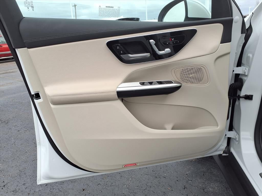 Used 2024 Mercedes-Benz GLC 300 GLC 300 image 19