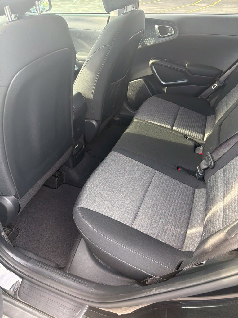 Used 2023 Kia Soul EX FWD image 7