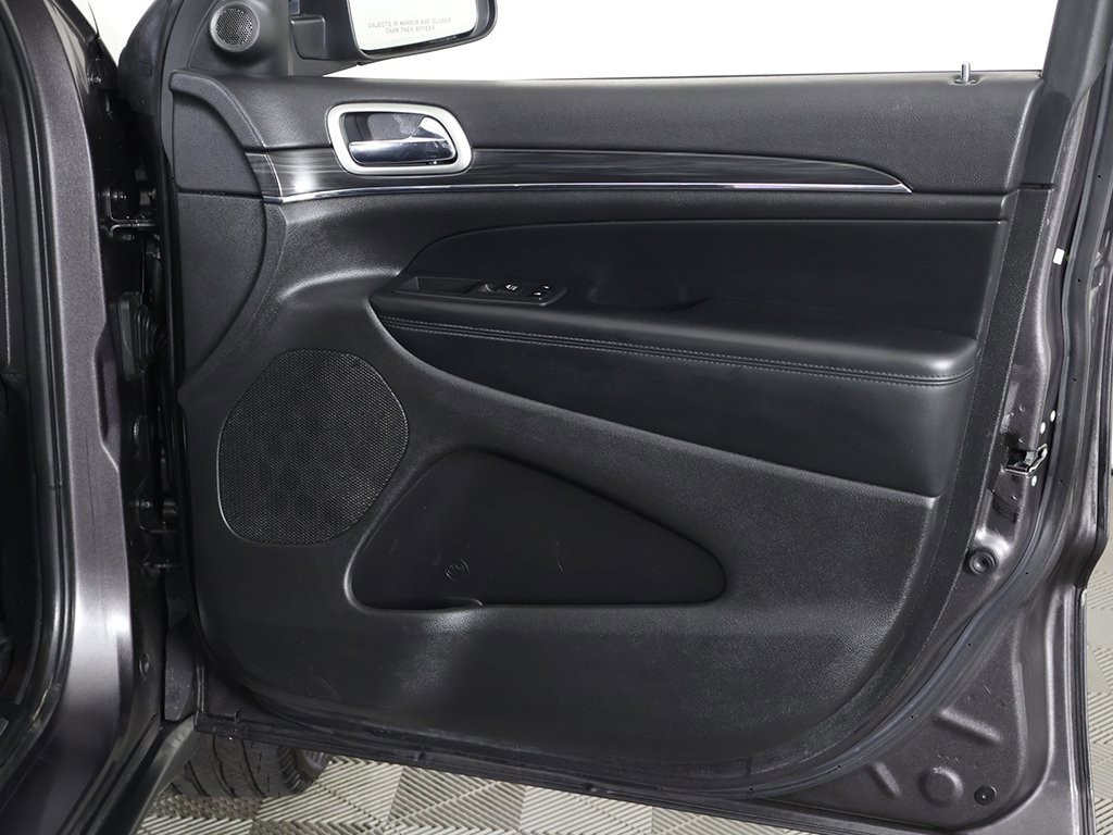 Used 2021 Jeep Grand Cherokee Limited image 24