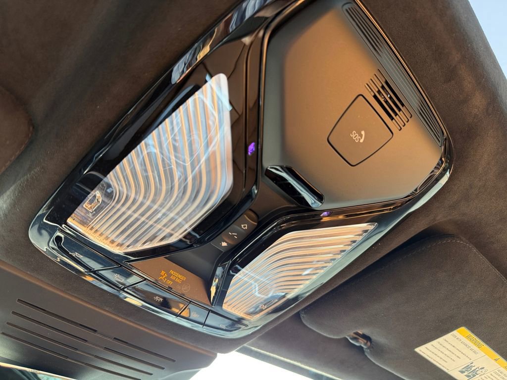 Certified 2023 BMW X7 xDrive40i w/ M Sport Package image 33