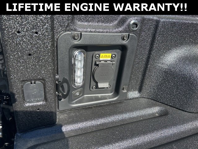 New 2025 Ford Maverick XLT image 36