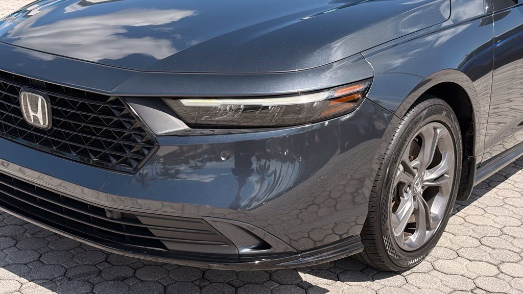 Used 2023 Honda Accord EX-L image 16