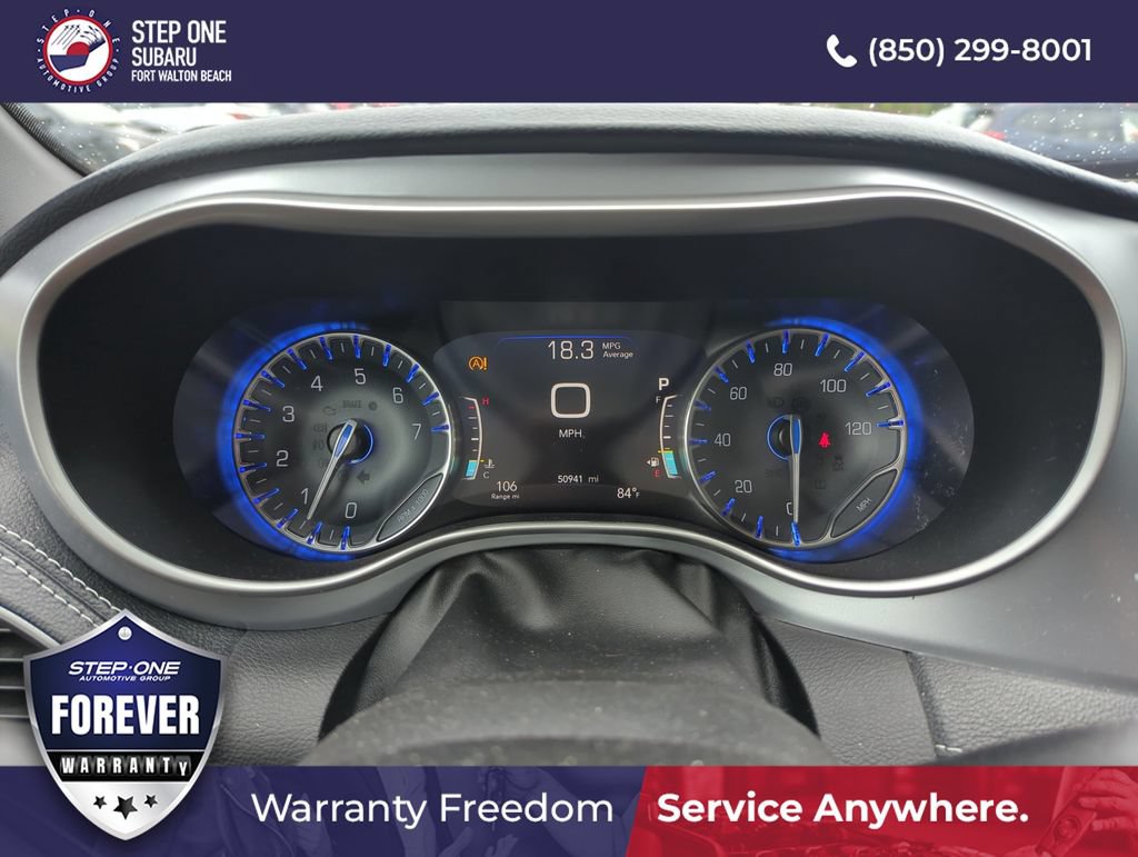 Used 2021 Chrysler Pacifica Touring w/ S Appearance Package FWD image 12