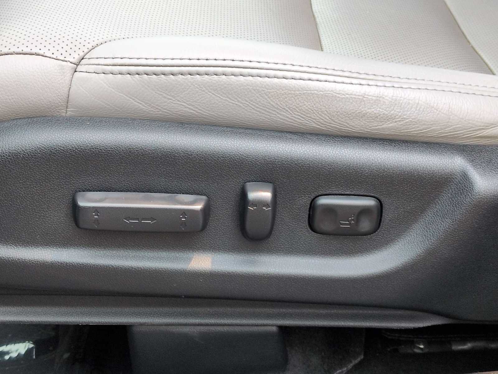 Used 2016 Honda CR-V Touring image 18